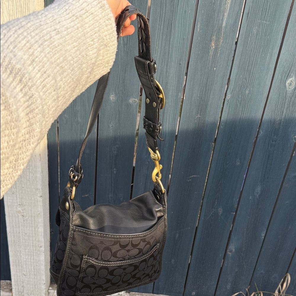 Vintage Coach Bleecker Street Shoulder Bag 🩷 - Picture 3 of 4